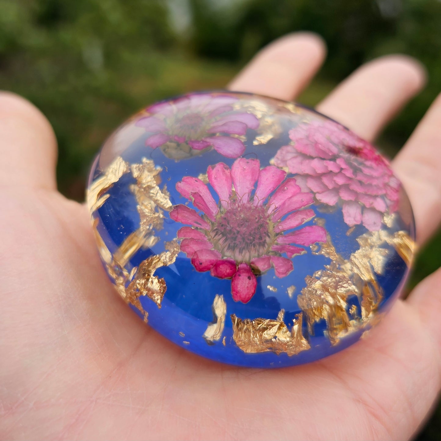 8. Resin Flower Zinnia Small Decoratives