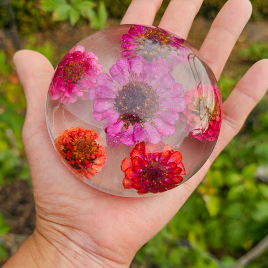 1. Resin Flower Zinnia Bouquet Paperweight