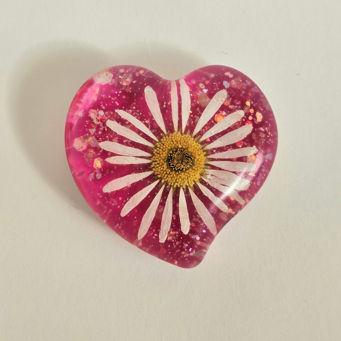 5. Small Resin Flower Heart Pink