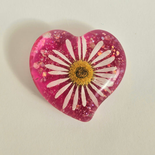 5. Small Resin Flower Heart Pink