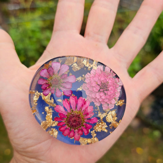 8. Resin Flower Zinnia Small Decoratives