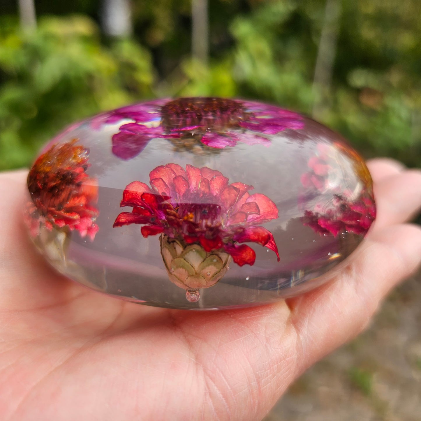 1. Resin Flower Zinnia Bouquet Paperweight